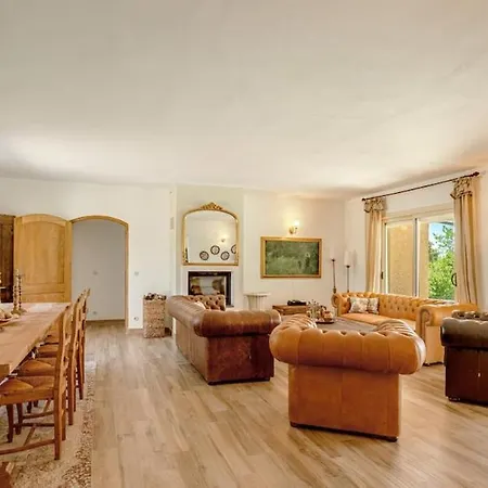 Paradisu 2 Villa