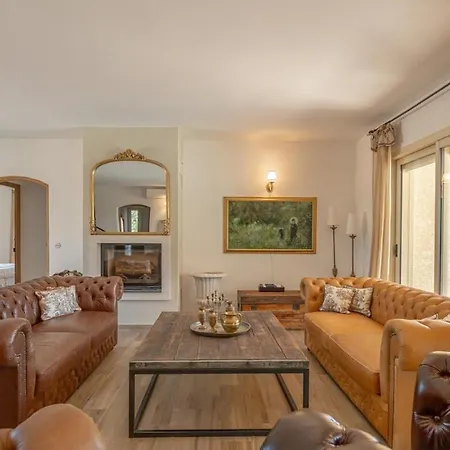 Villa Paradisu 2 Lecci